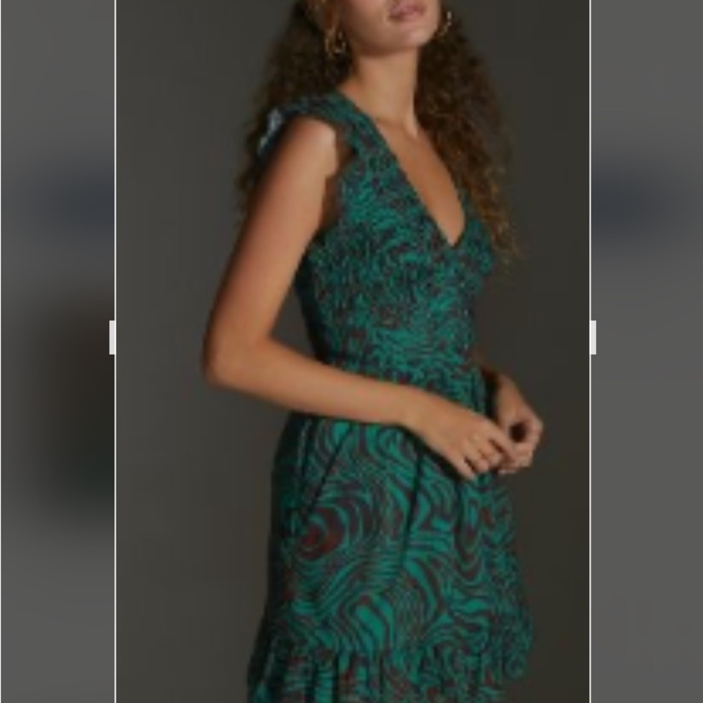 Anthropologie Elegant Green Patterned tunic dress